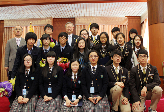 청소년 블로그 공모전 고등부 수상자 기념사진